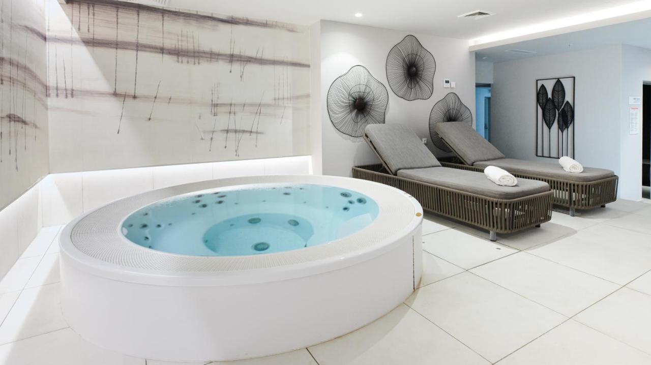 Hotel Park Plava Laguna Porec Bagian luar foto