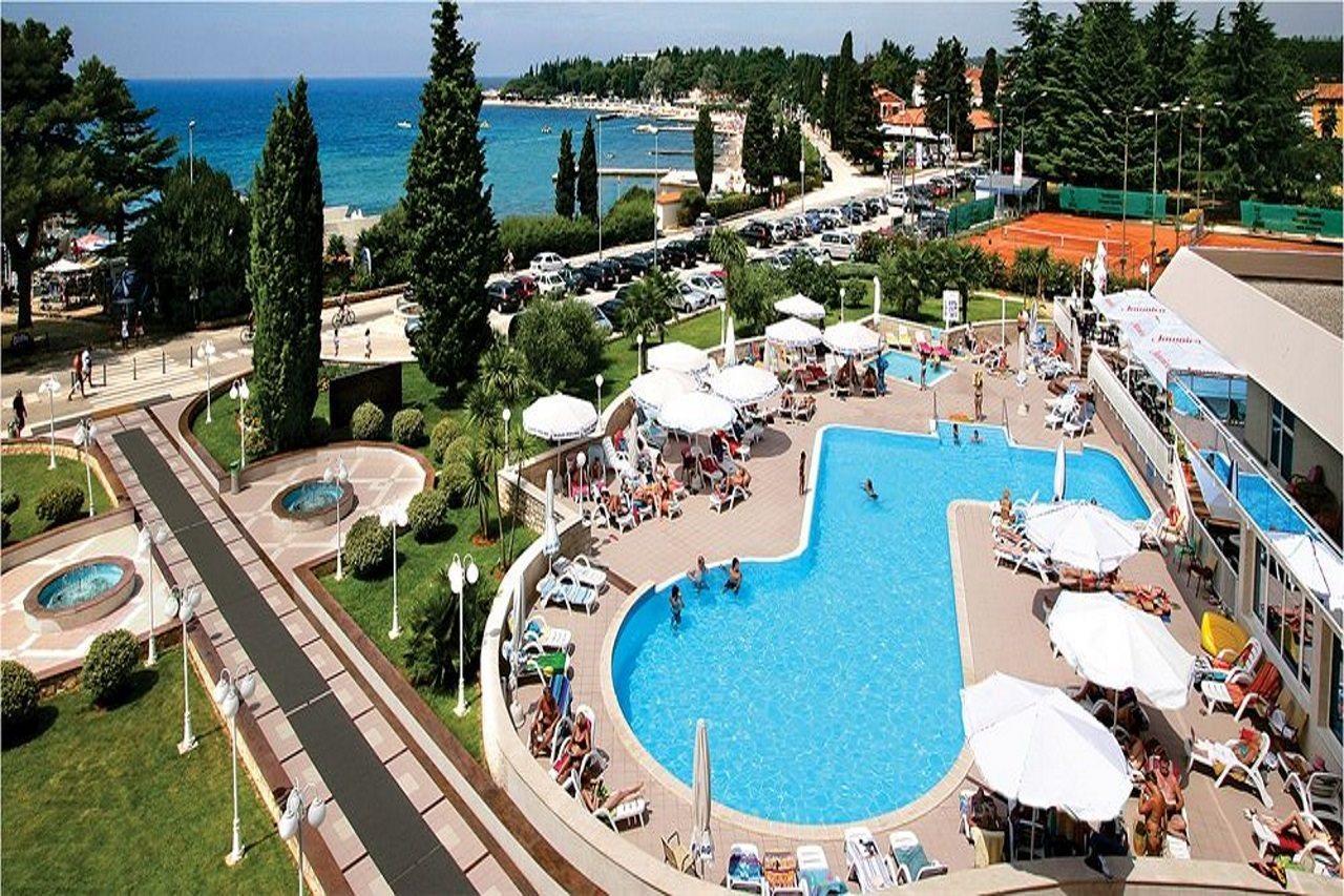 Hotel Park Plava Laguna Porec Bagian luar foto