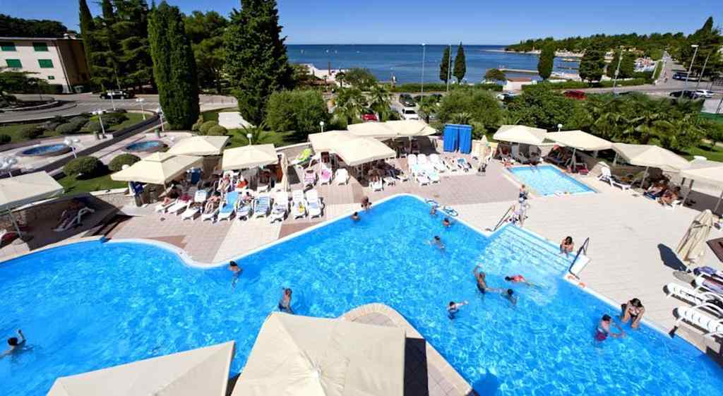 Hotel Park Plava Laguna Porec Bagian luar foto